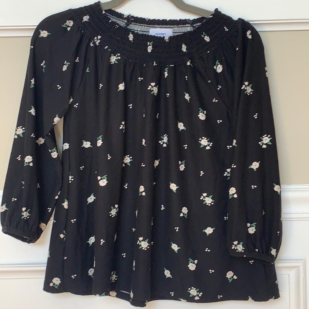 Old navy long sleeve